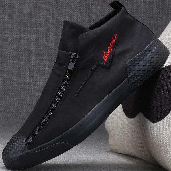 Uus tõmbluku ja tikandiga sportlike meeste tossude mudel