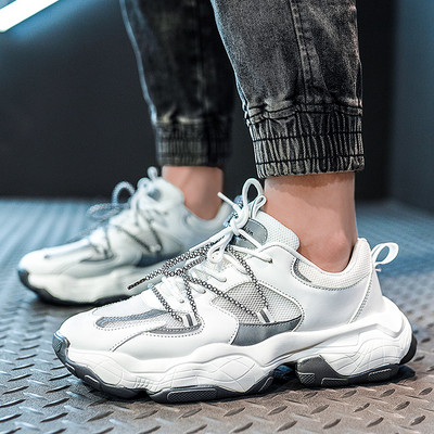 Aktuális férfi tornacipő hálóval és fűzővel