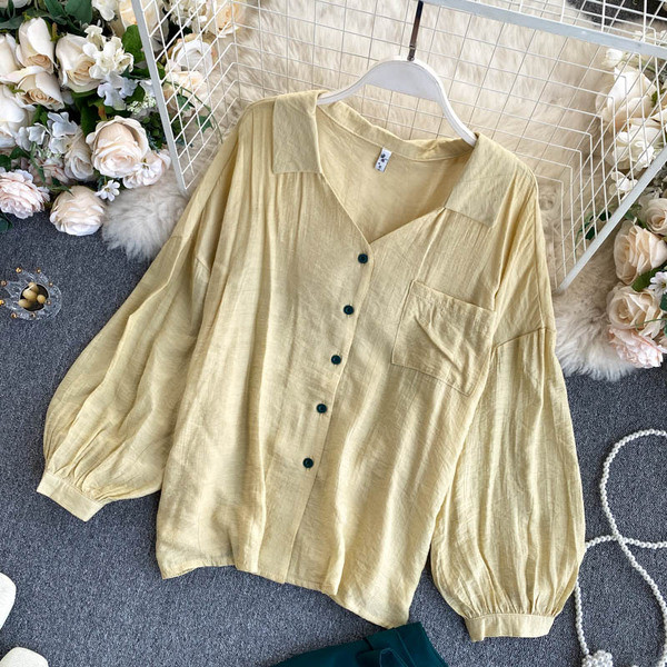 Női szett széles ingből és szoknyából fürtökkel