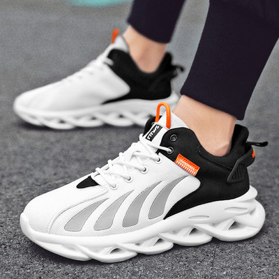 Paeltega tekstiilist meeste sporditossud