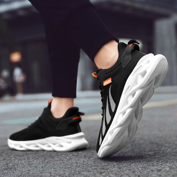 Paeltega tekstiilist meeste sporditossud