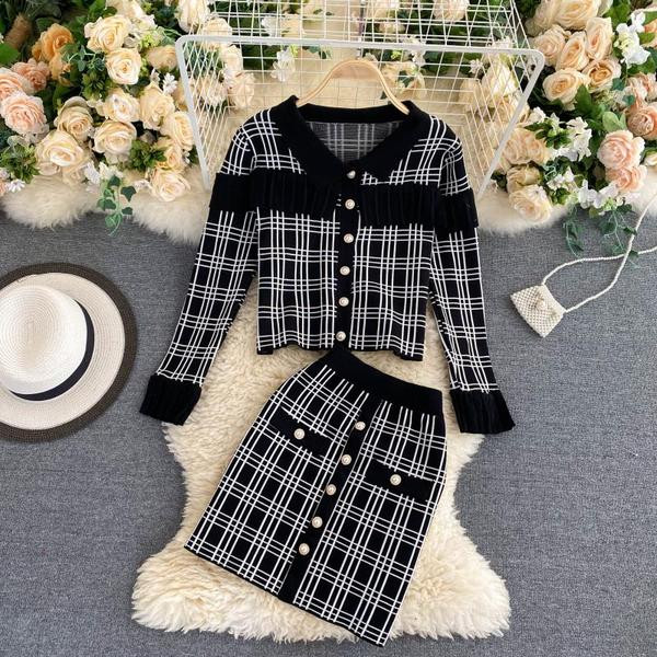 Ρετρό στυλ  γυναικείο σετ - φούστα και ζακέτα