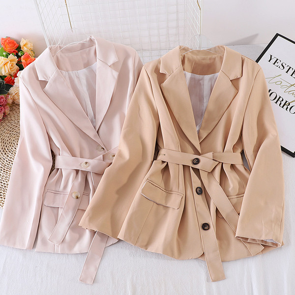 Új modell női kabát övvel és hosszú ujjal