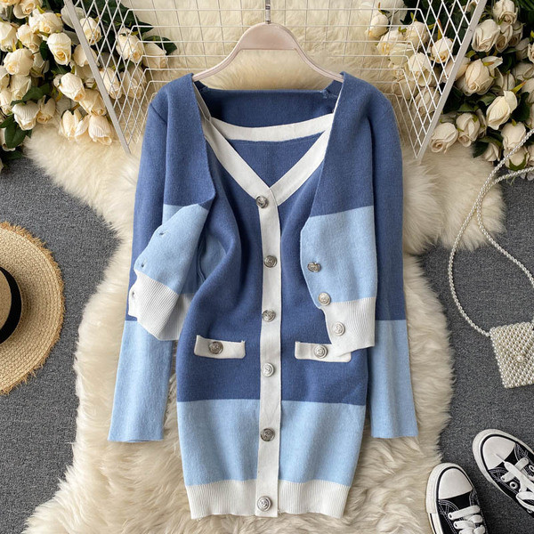 Női ruha és mellény szett gombokkal