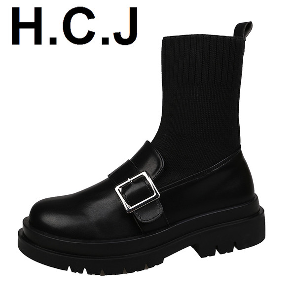 Novi model ženskih čizama sa kopčom u crnoj boji