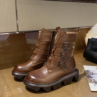 Uus mudel ökonahast pandlaga ja kareda tallaga naiste saapad