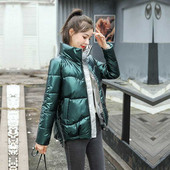 Modern női téli kabát magas gallérral Karcsú modell