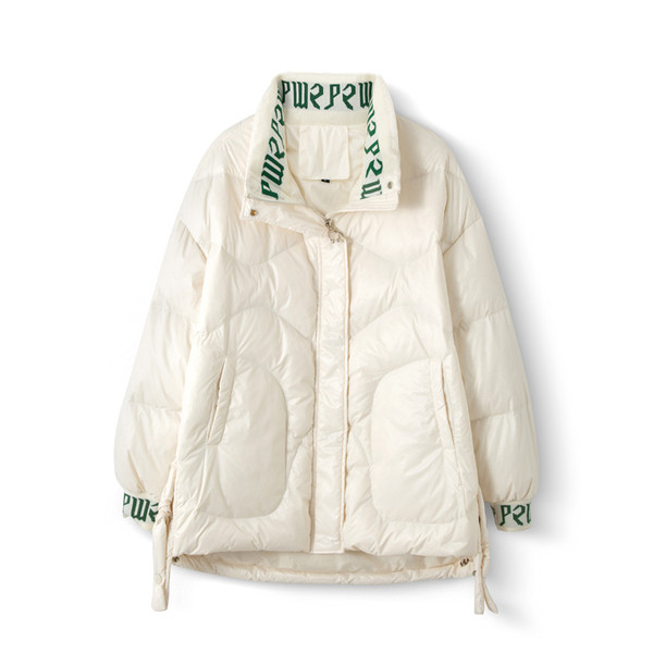 Új modell női téli kabát gallérján felirattal