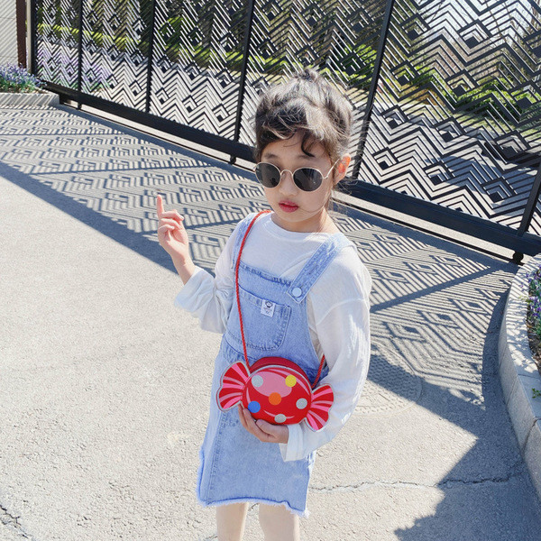 Új modell gyerektáska vállcukorka formájú