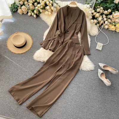 Női kabát és nadrág szett