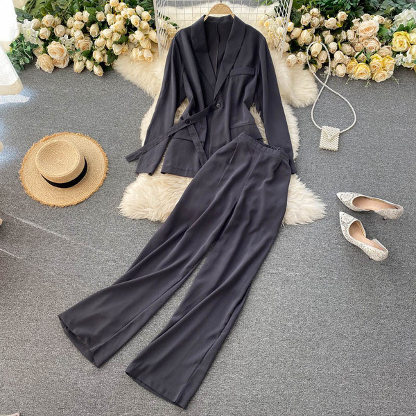 Női kabát és nadrág szett