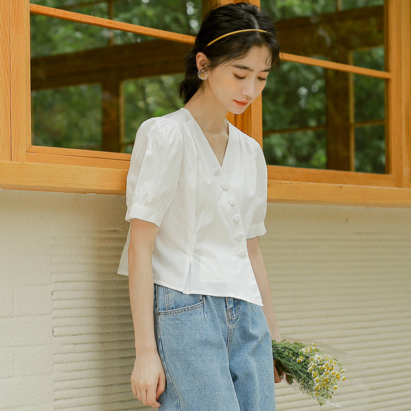 Női modern rövid aszimmetrikus ing gombokkal