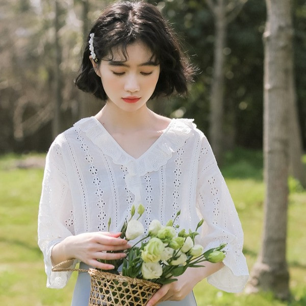 Moodne tikandiga ja 3/4 varrukatega naiste särk