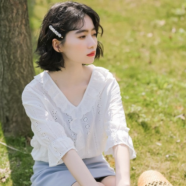 Moodne tikandiga ja 3/4 varrukatega naiste särk