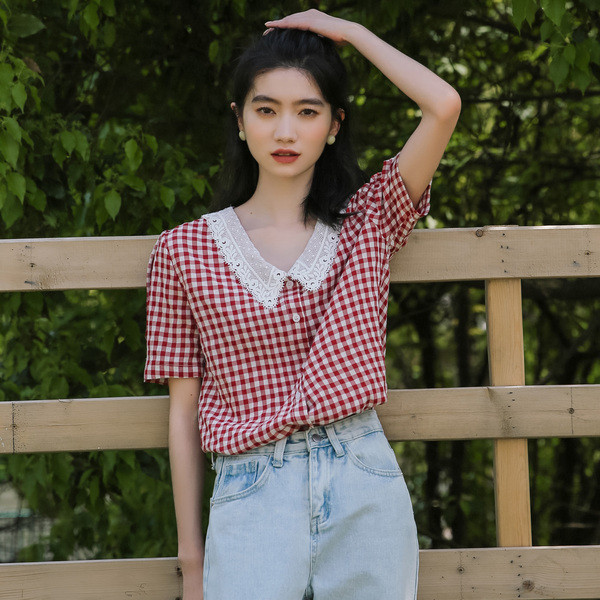 Női alkalmi kockás ing csipkével