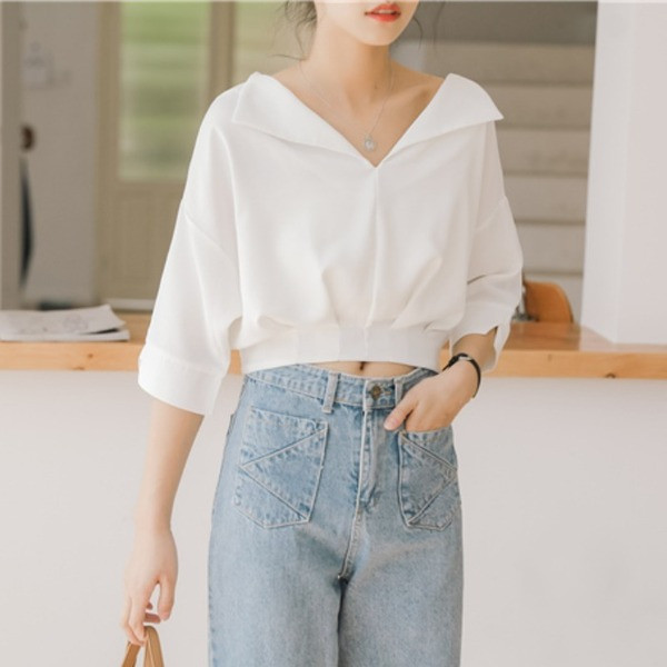 Moodne naiste lühike särk spits kaelusega tavaline mudel