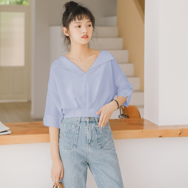 Moodne naiste lühike särk spits kaelusega tavaline mudel