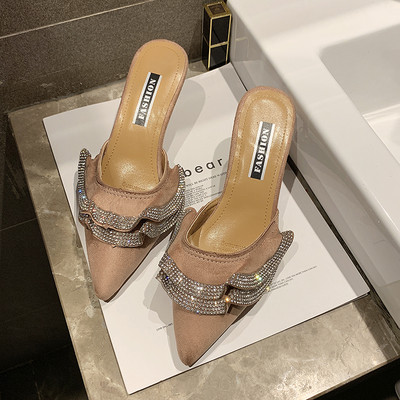 Elegáns női cipő magas vékony sarkú, fényes hatású, öko velúr