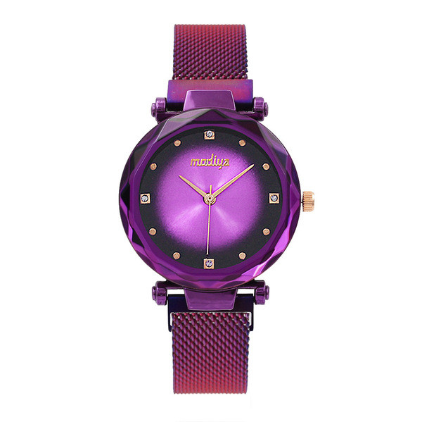 Modern női karóra mágneses szíjjal