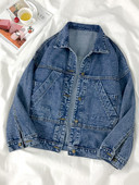 Széles modellű női farmerdzseki zsebekkel