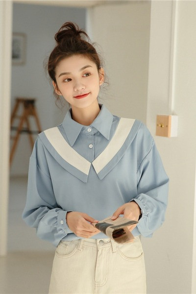 Ležerna ženska košulja s klasičnim ovratnikom i dugim rukavima