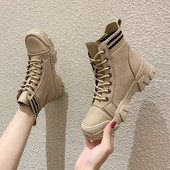 Alkalmi női csizma barna és fekete fűzővel