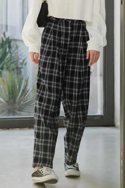 Alkalmi női kockás nadrág széles modell