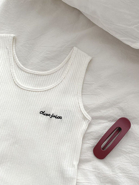 Tikandite ja ümara kaelusega igapäevane naiste topp