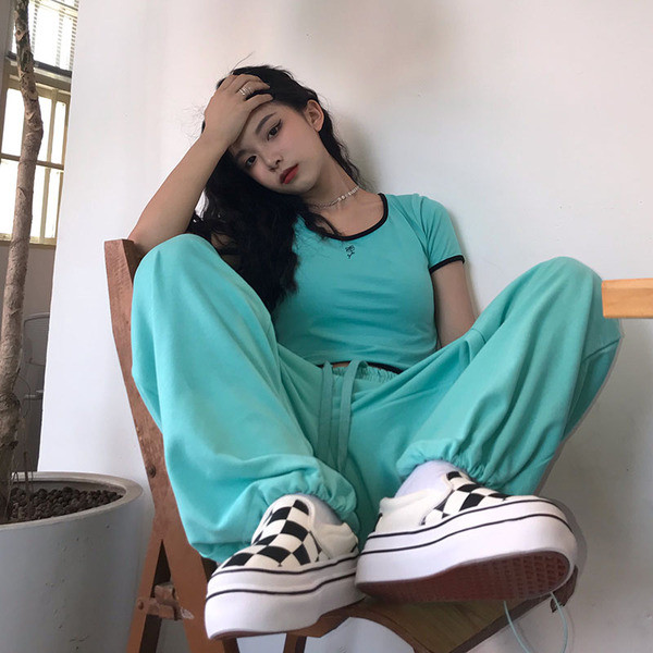 Női sport hosszú nadrág széles modell