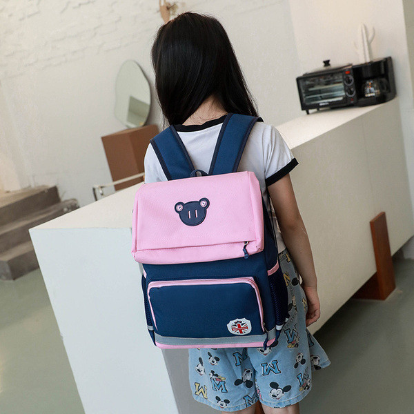 Iskolai hátizsák elülső zsebbel, alkalmas lányoknak és fiúknak