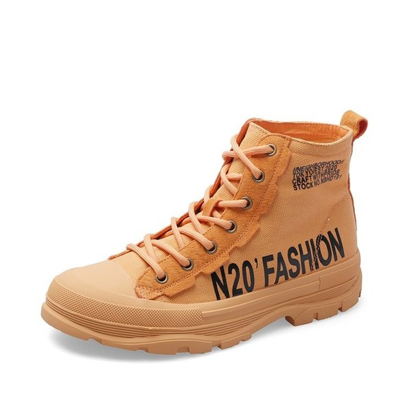 Naiste vabaaja saapad kirjaga