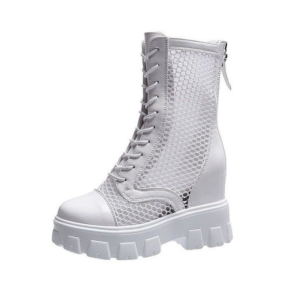 Női csizma magas platformmal