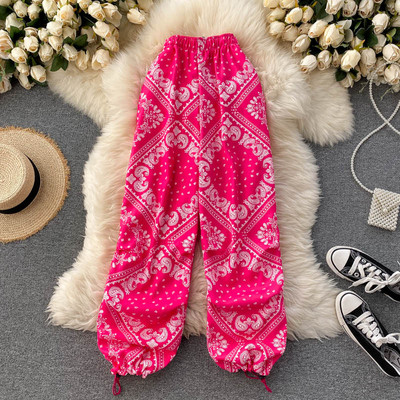 Naiste vabaaja püksid kummikuga vöökohal ja pahkluudel