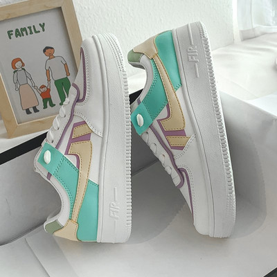 Alkalmi női tornacipő fűzővel, lapos talppal több színben