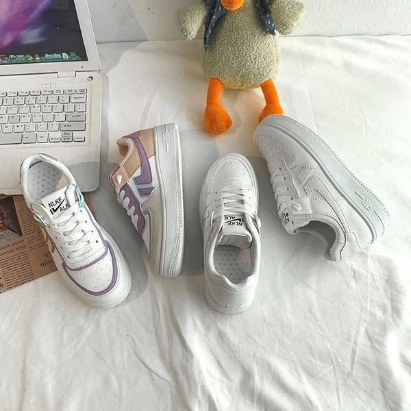 Alkalmi női tornacipő fűzővel, lapos talppal több színben