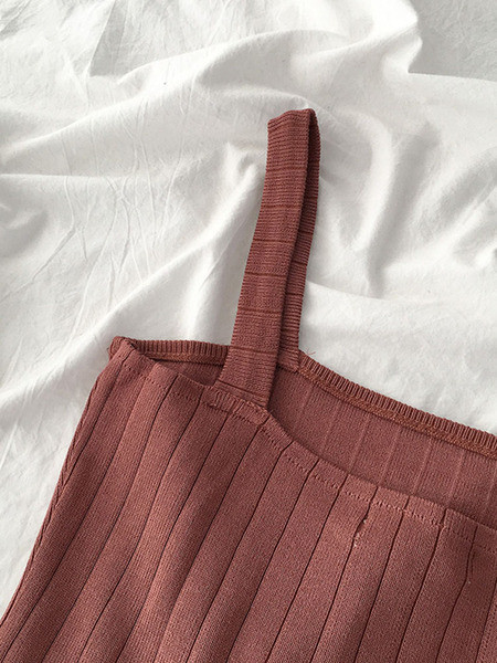 Napi rövid női akasztófelső vékony pánttal