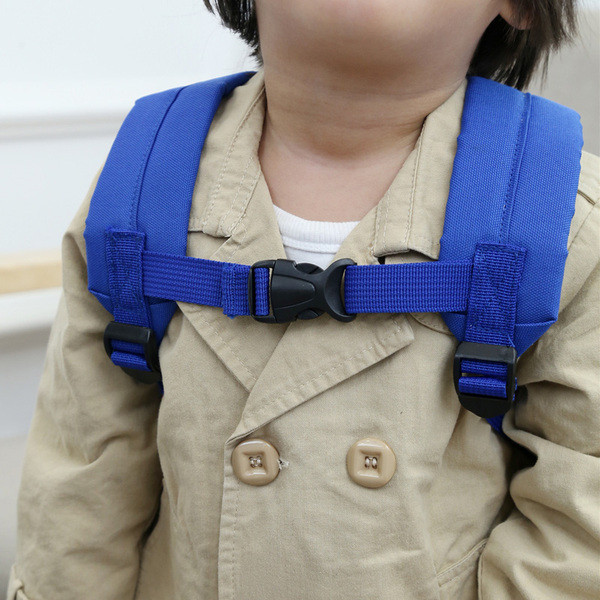 Hétköznapi gyerek hátizsák 3D elemekkel, alkalmas fiúknak és lányoknak