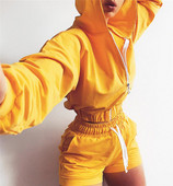 Γυναικείο σετ φούτερ και σορτς