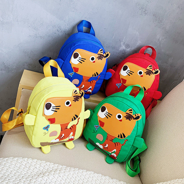 Gyermek napi hátizsák fiúknak és lányoknak egyaránt