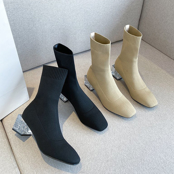 Kahes värvitoonis läikiva kontsaga naiste vabaajasaapad uus mudel