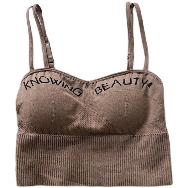 Testre szabott női felső, hímzéssel