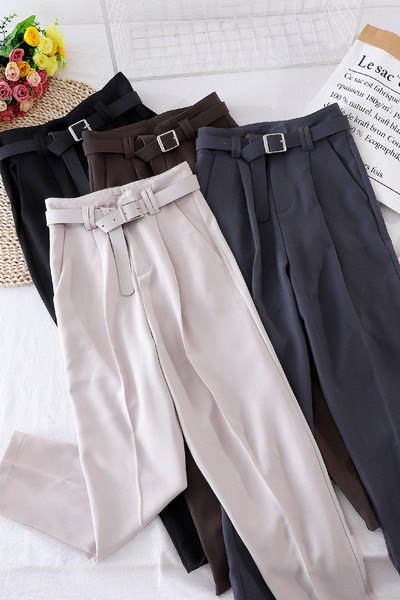 Női egyenes nadrág magas derékkal és övvel