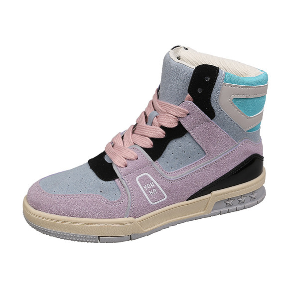 Női sportcipő fűzővel és lapos talppal