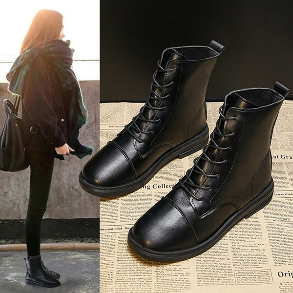 Bőr női alkalmi csizma lapos talppal