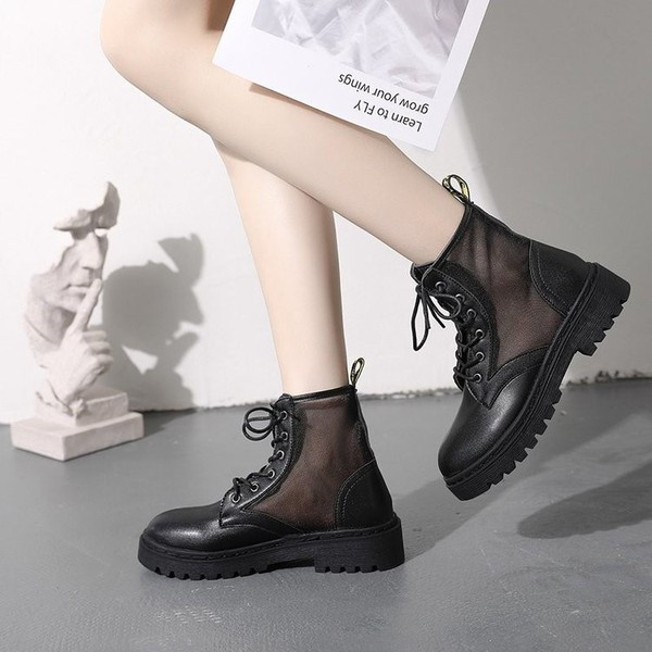 Bőr női őszi csizma hálóval