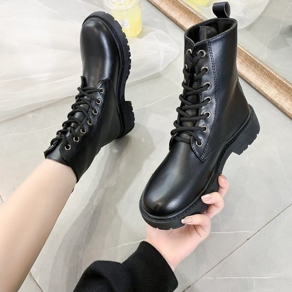 Naiste moodsad mustad ökonahast saapad