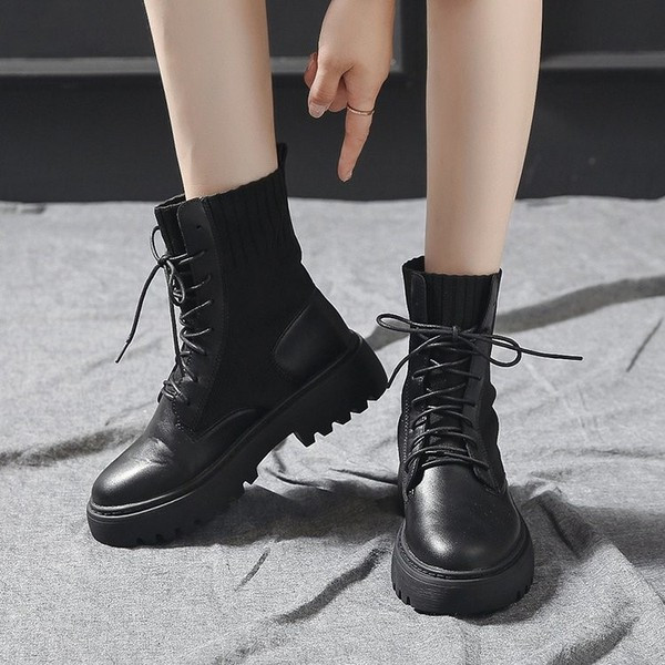 Alkalmi női bőr téli csizma