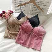 Bársony női felső V-nyakkal és vékony pántokkal