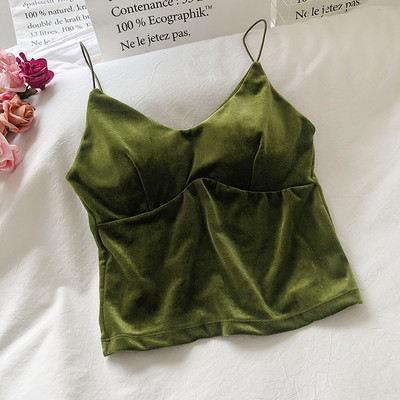 Bársony női felső V-nyakkal és vékony pántokkal