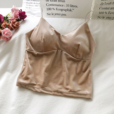 Bársony női felső V-nyakkal és vékony pántokkal